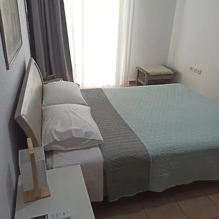 Mint Di Porto * Kavala